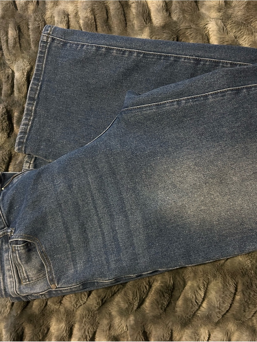 Women's Boot Cut Jeans in Medium Blue Wash